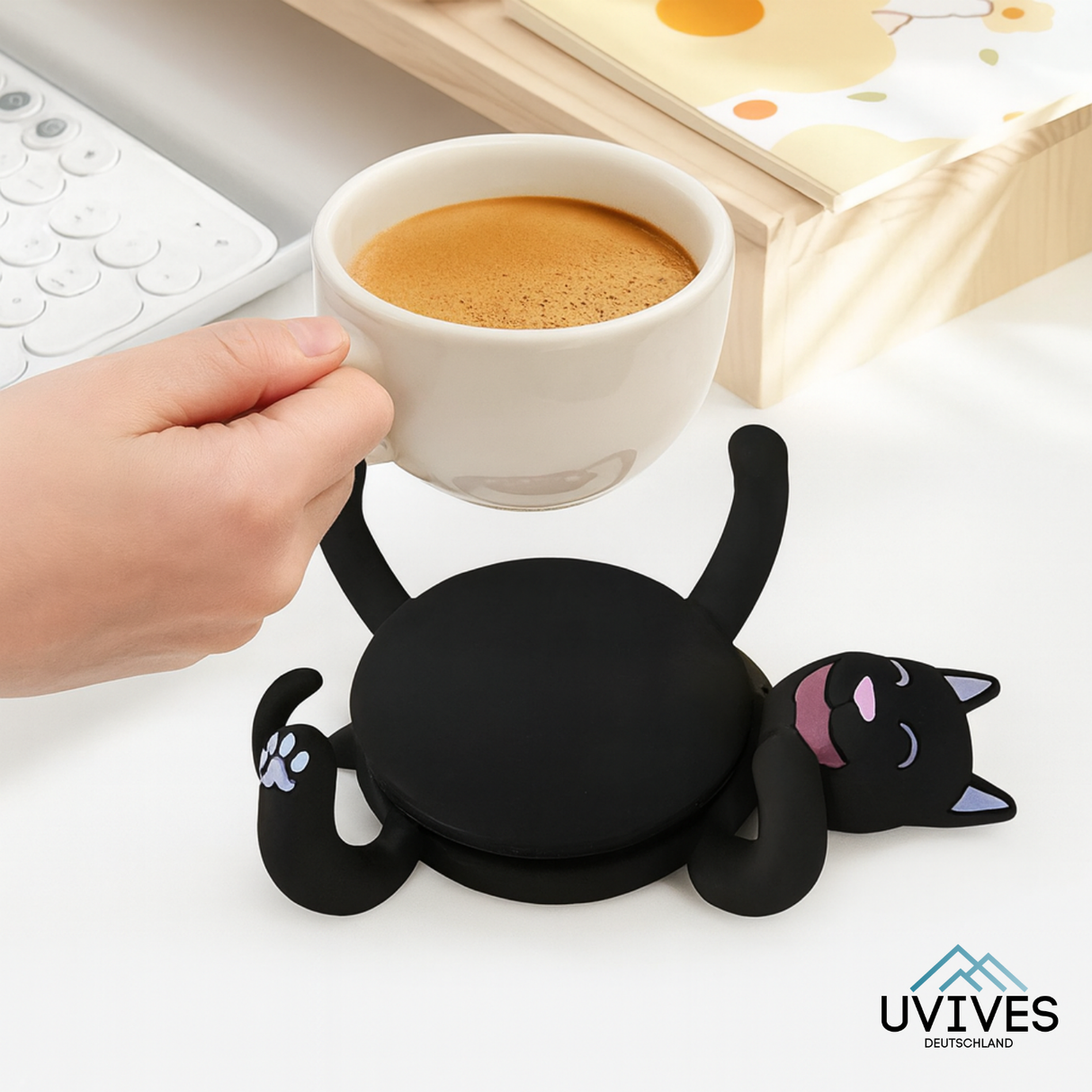 Carvallo | PurrLounge - De roliga kattunderläggen för gott humör och rena bord! Carvallo