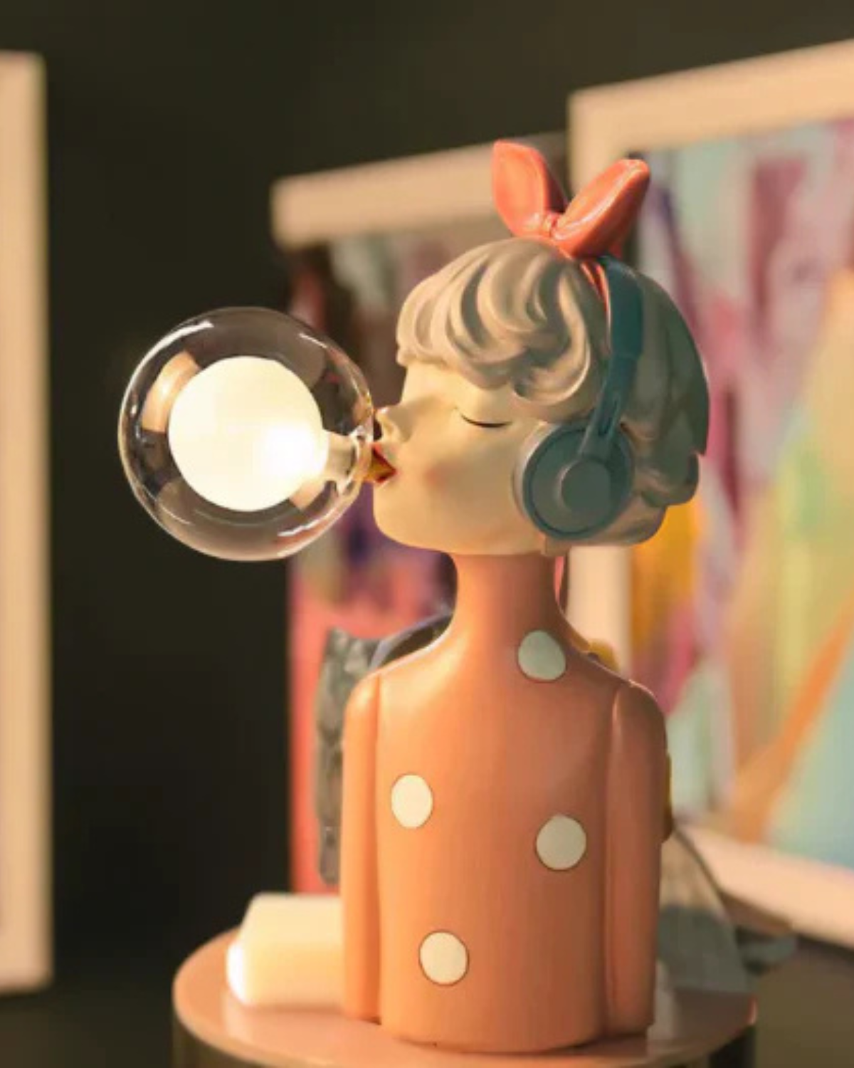 Carvallo – Skulptural Bordslampa med Poetisk Ljusfär för ett Mysigt Inredning Carvallo