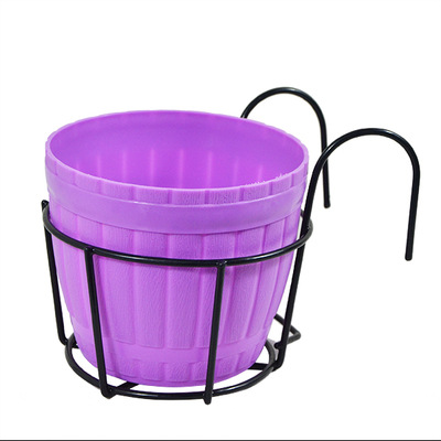 Praktisk krukställ med stabil metallram för balkong och terrass Carvallo