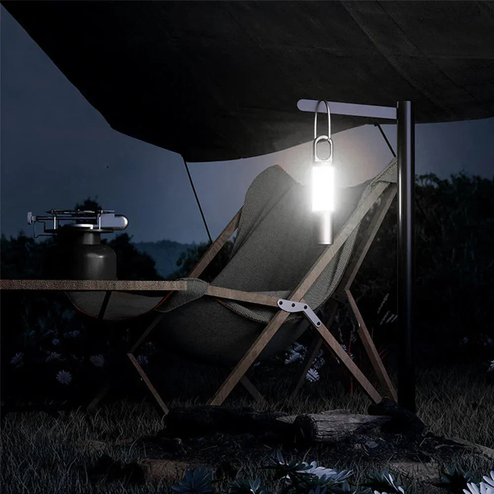 LED-ficklampa med flerfärgade filter – uppladdningsbar USB-C-lampa med camping- och nödbelysningsfunktion Carvallo