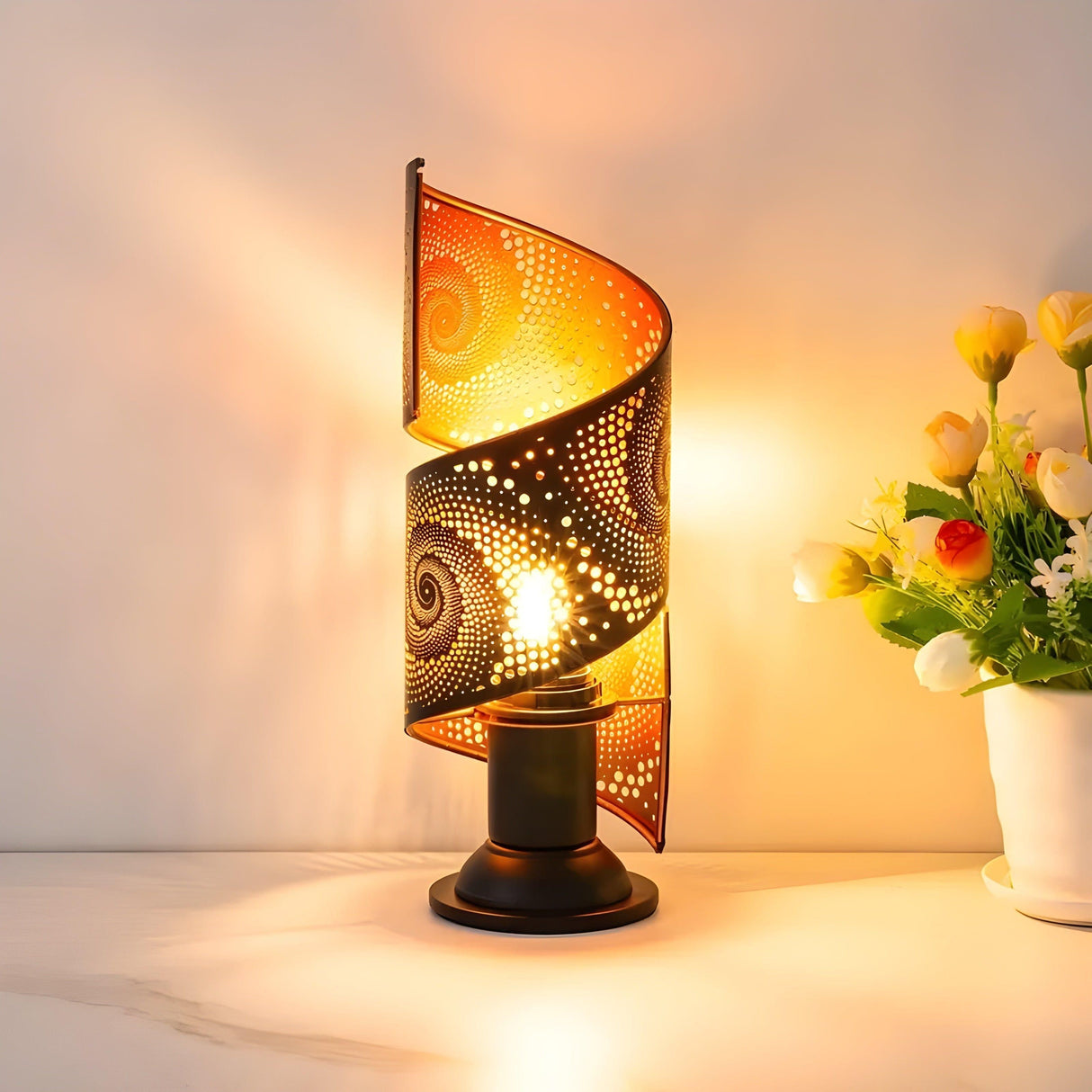 GlowCharm Light - Modern metall LED-bordlampa Carvallo