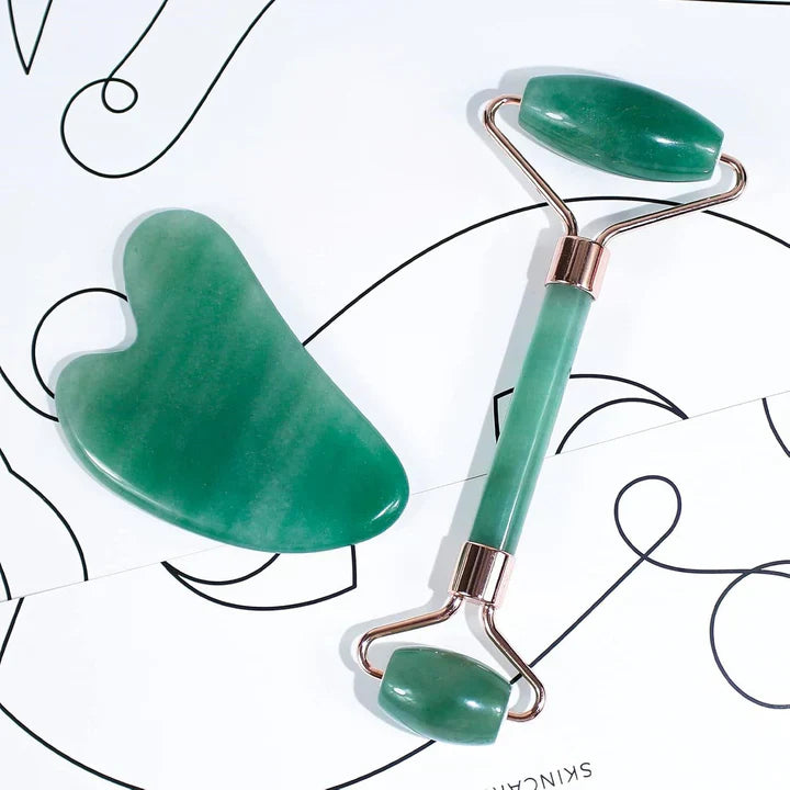 Instant Glow Gua Sha & Jade Roller Set | För strålande hud och naturlig avslappning Carvallo