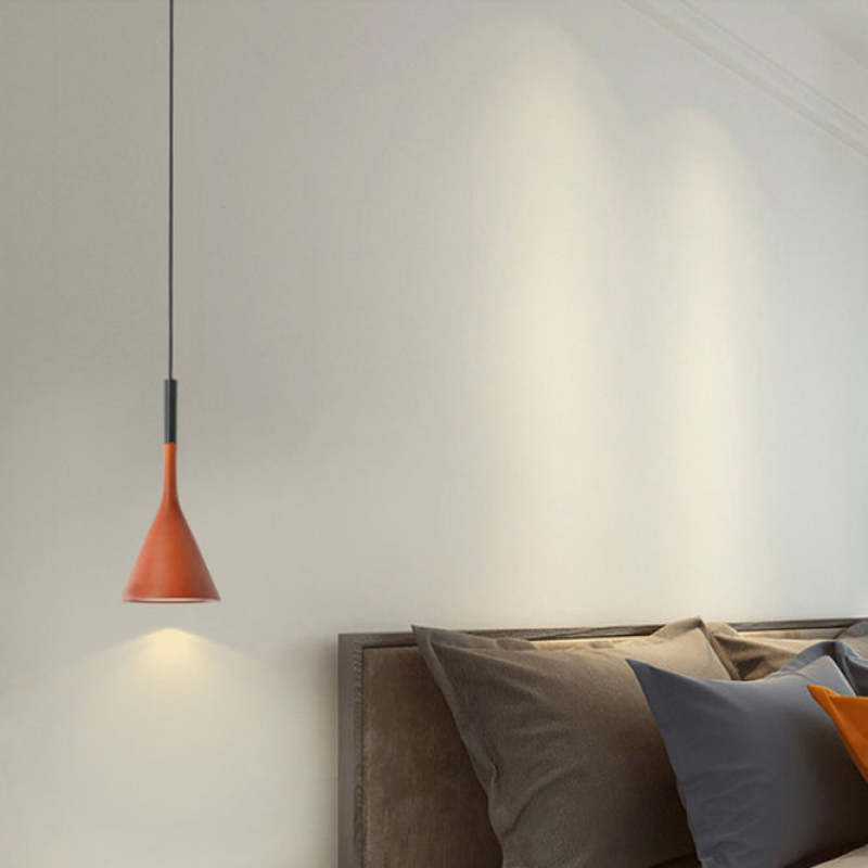TriLuxe Modern Trekantig LED Taklampa Carvallo