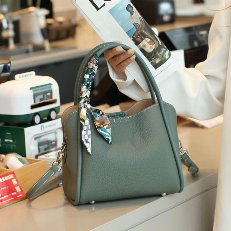 Seraphina - Snygg Läderväska för Kvinnor med Dubbel Bärfunktion-Handväska-BB-Grön-Hemnix