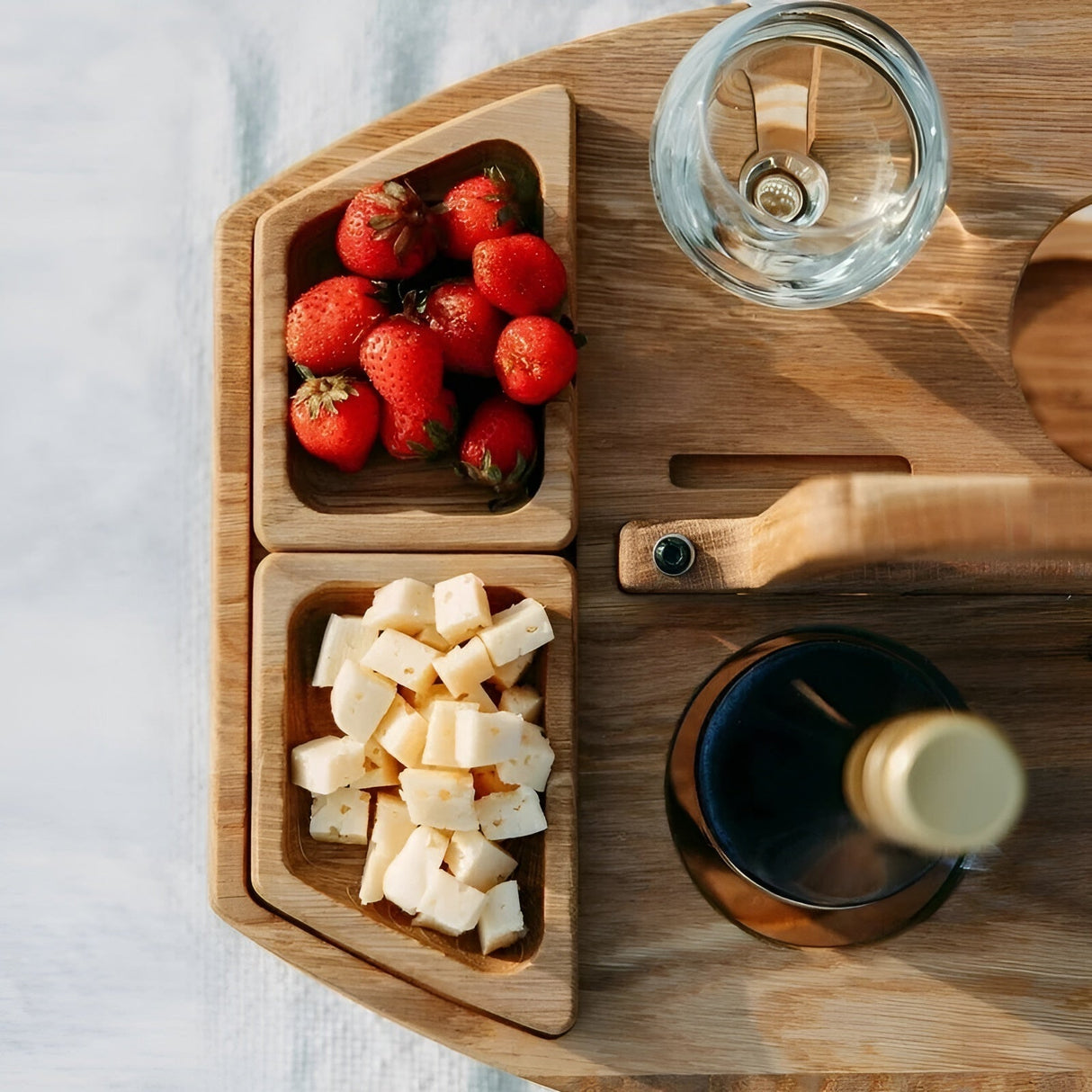 Trä picknick vinbord – Perfekt för vin & snacks utomhus Carvallo