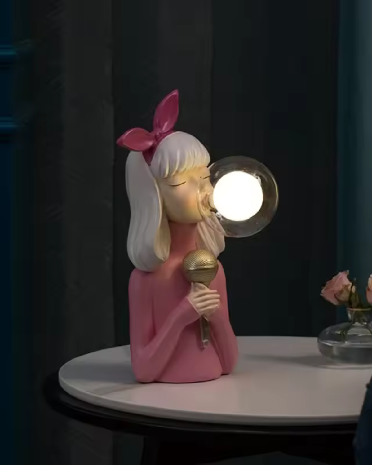 Carvallo – Skulptural Bordslampa med Poetisk Ljusfär för ett Mysigt Inredning Carvallo