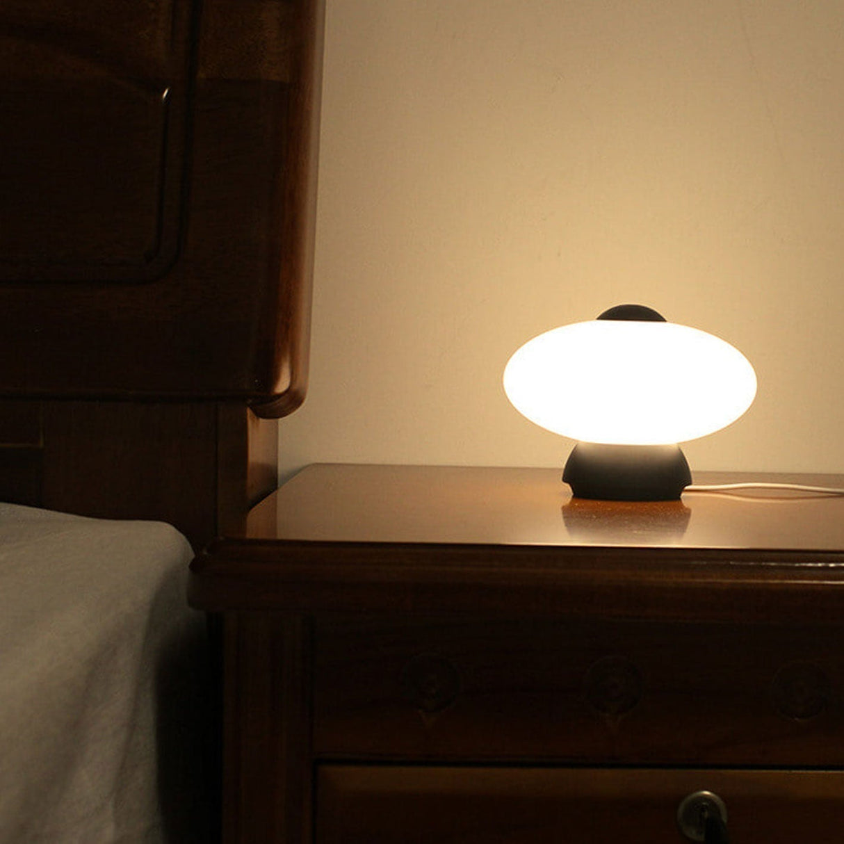 Mushroom Glow | Creative Touch dimbar LED-nattlampa MILA Sverige