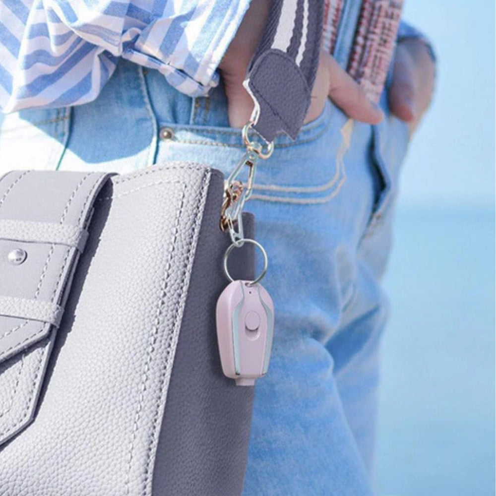 PowerLink – Kompakt nyckelringsladdare med snabb aktivering och inbyggd laddkontakt Carvallo