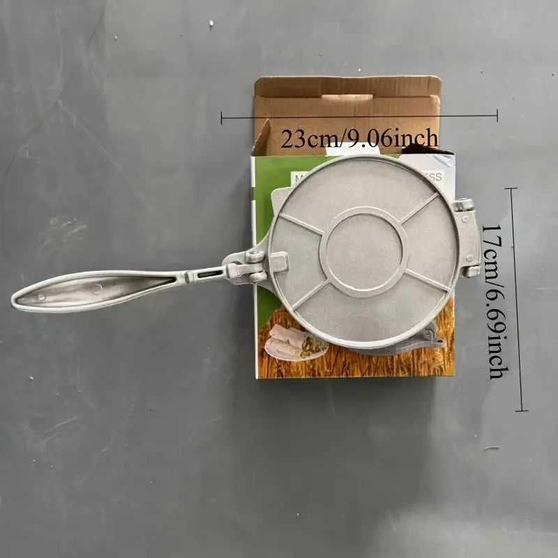 Premium tortillamaskin i aluminium – handpress för autentiska majs- och mjöltortillas MILA Sverige