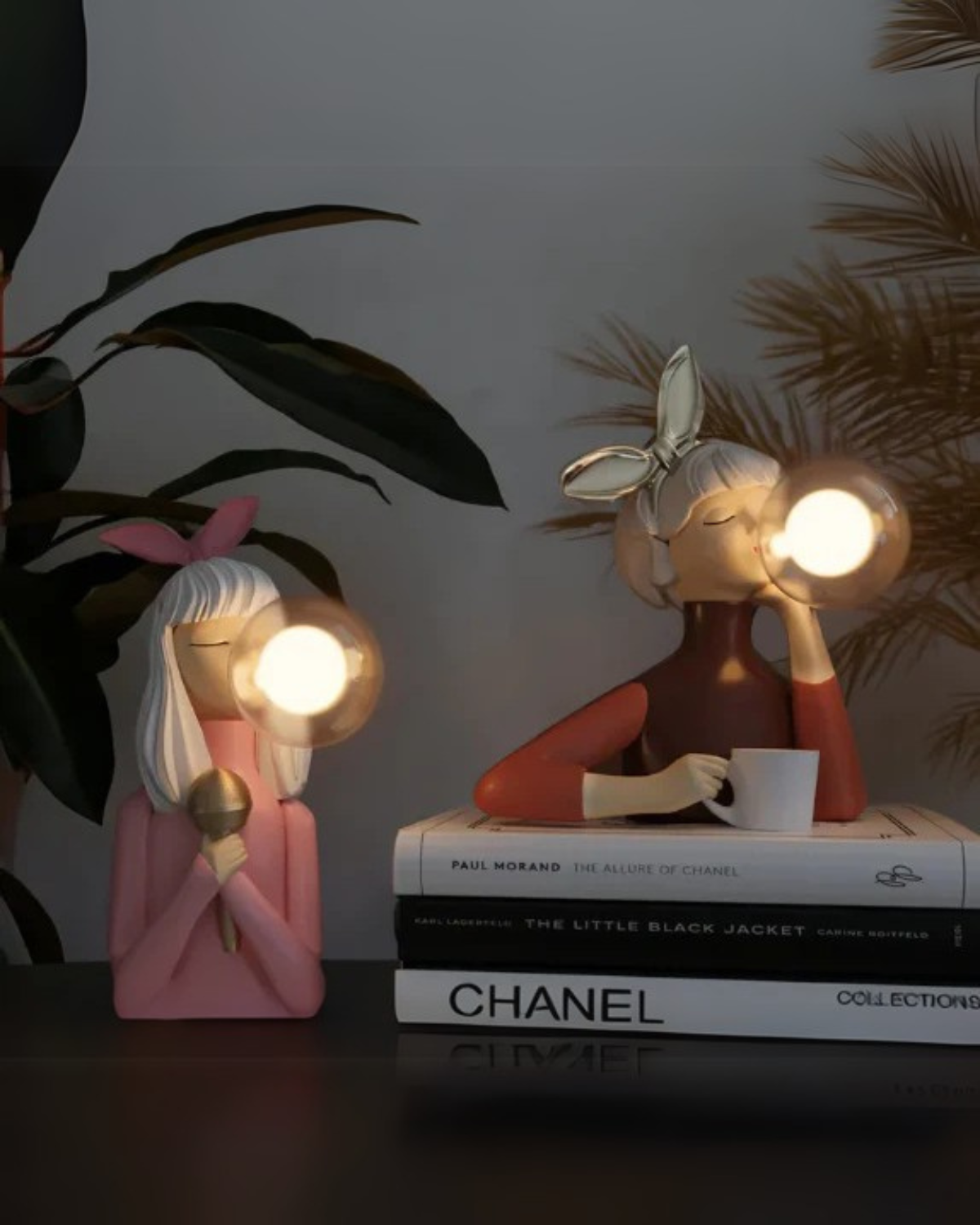 Carvallo – Skulptural Bordslampa med Poetisk Ljusfär för ett Mysigt Inredning Carvallo