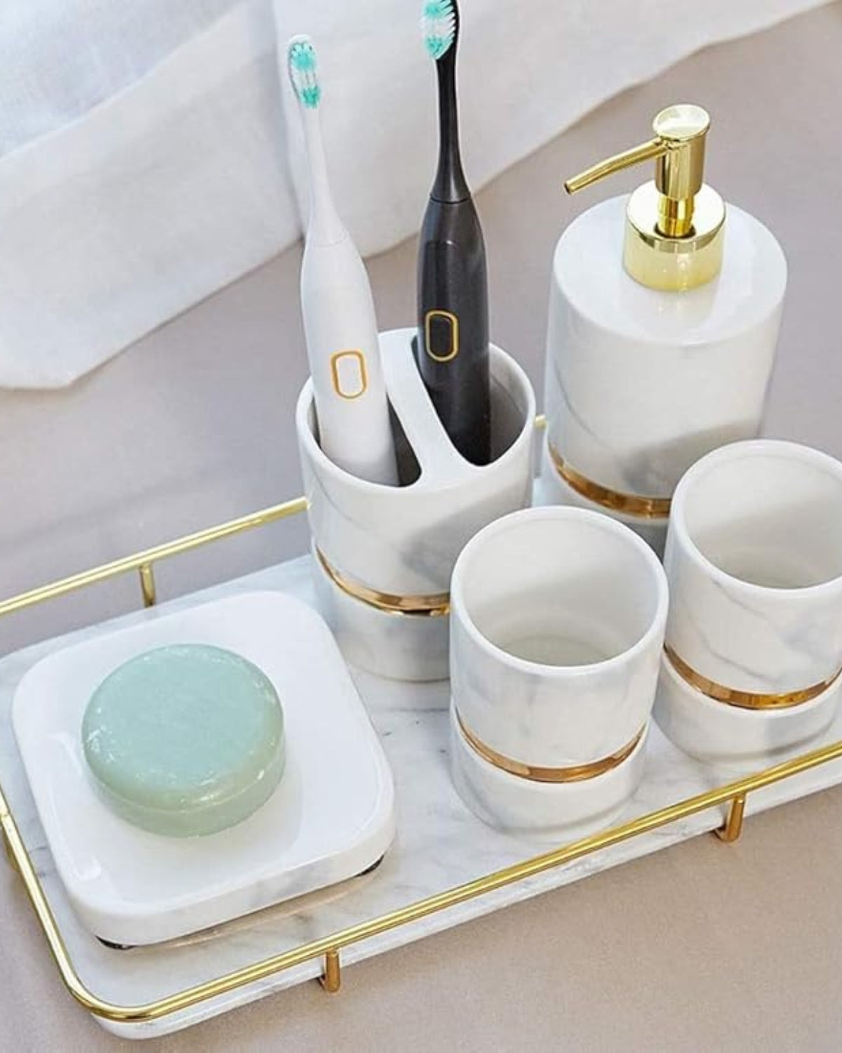 Carvallo Marmor Elegance – Lyxigt Marmorbadrumset med Gyllene Detaljer (6-delat) Carvallo