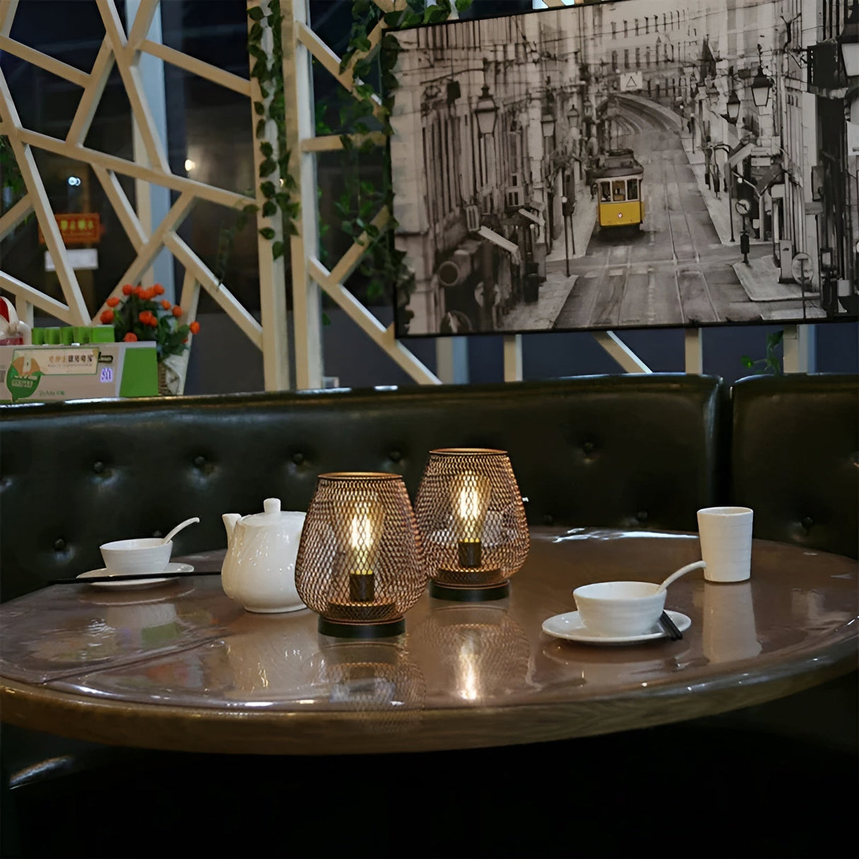 CageLuxe Lampa - Trådlös metallbur LED bordsbelysning Carvallo