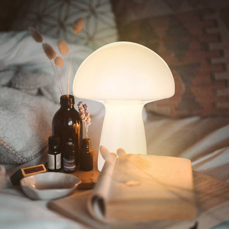Carvallo – Charmig Bordslampa med Vintage Svampdesign Carvallo