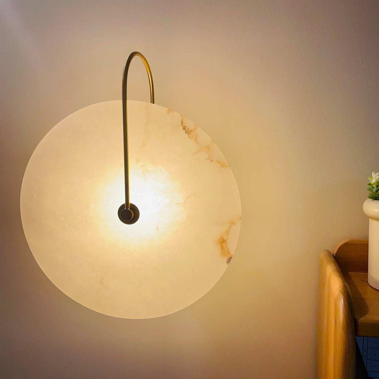 LuxeStone Light - Modern sten LED-vägglampa Carvallo