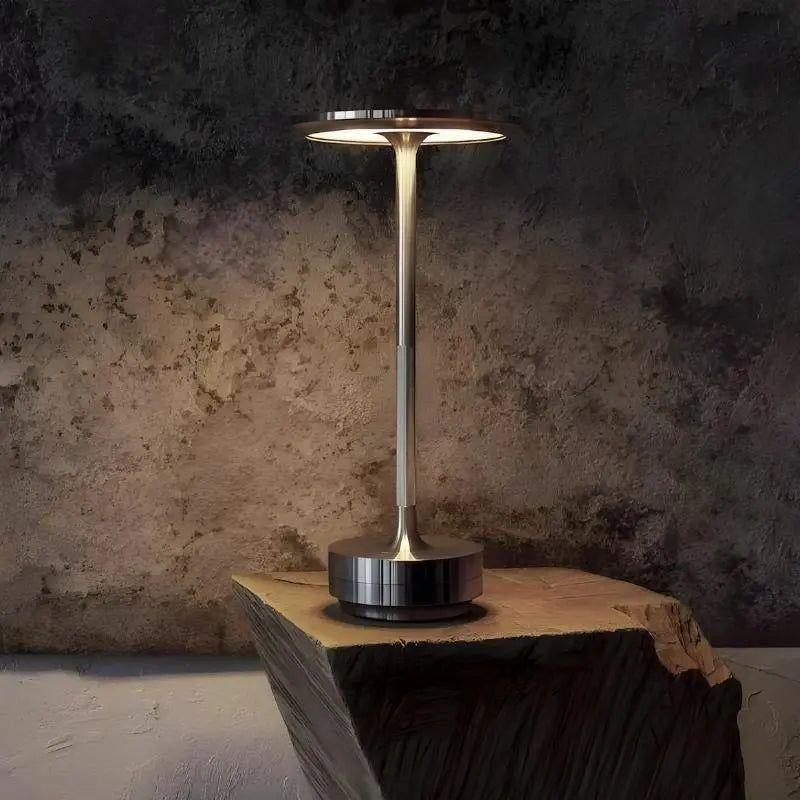 Trådlös LED Nattlampa – Elegant och Dekorativ Bordslampa för Vardagsrum eller Sovrum Carvallo