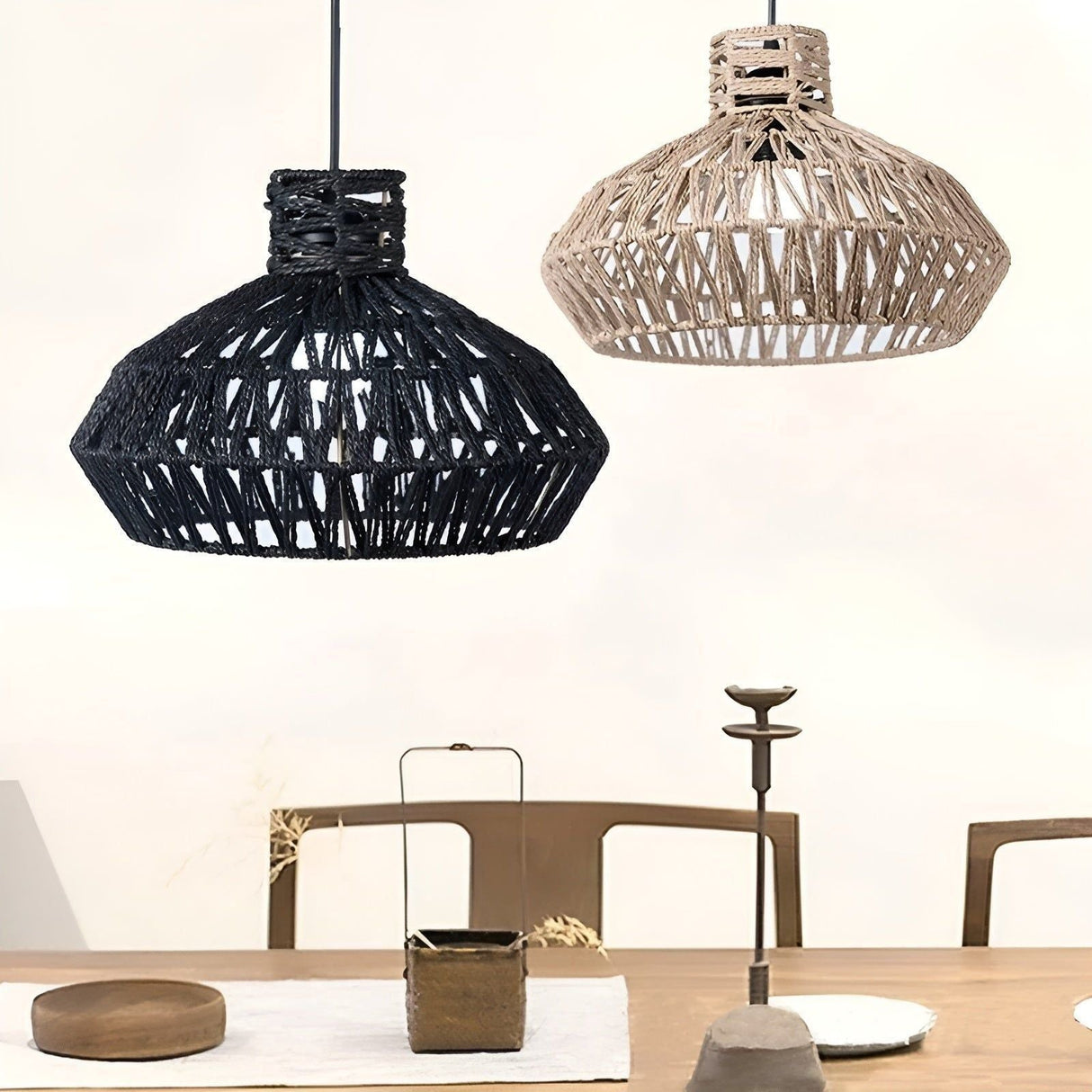 AntiqueWeave Lamp - Antik Lampa Av Handflettad Rattan Carvallo