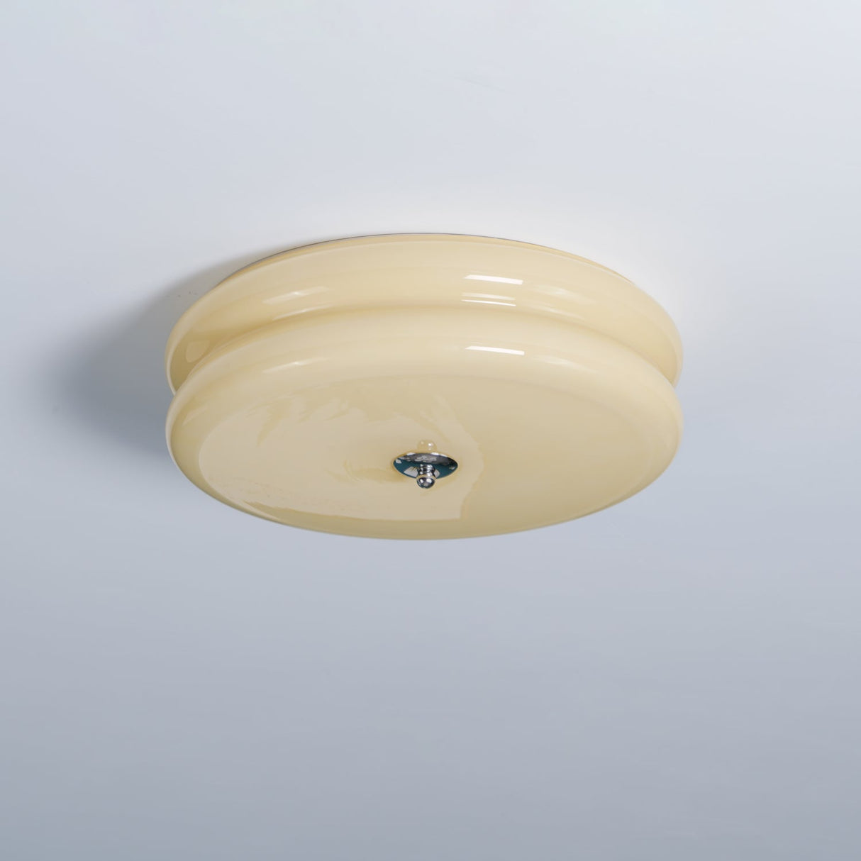 RoyaleGlow Art Deco Vintage Taklampa - Elegant Design Carvallo
