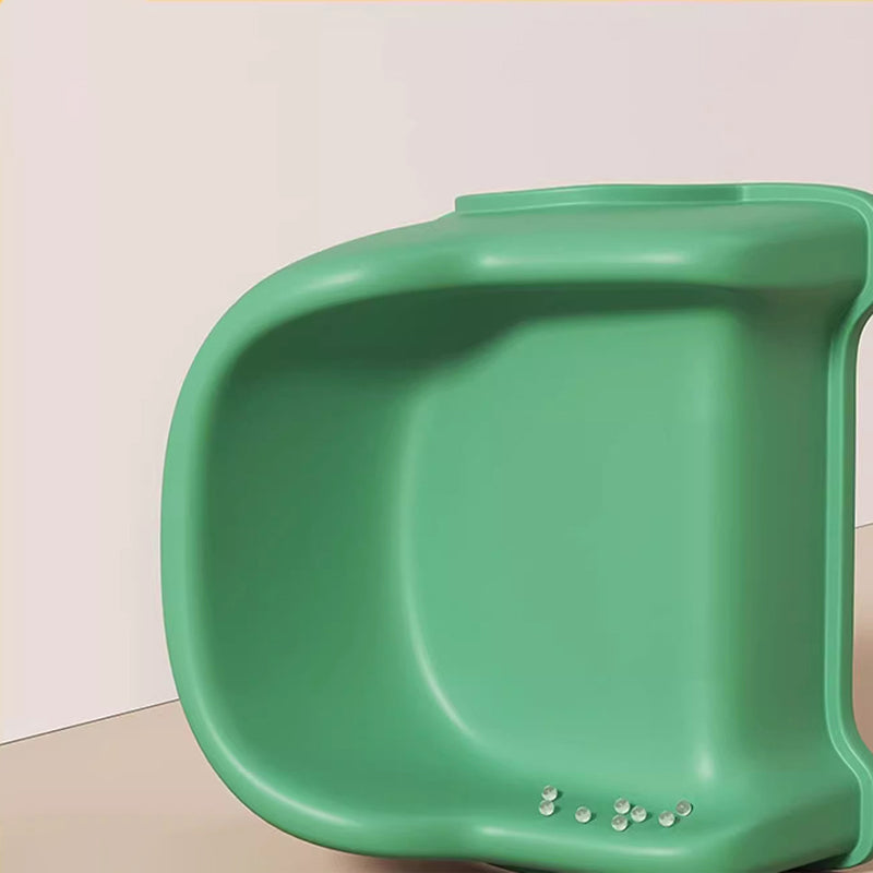 Modern glidformad barnpall - Minimalistisk PP låg sits med ryggstöd och armstöd MILA Sverige