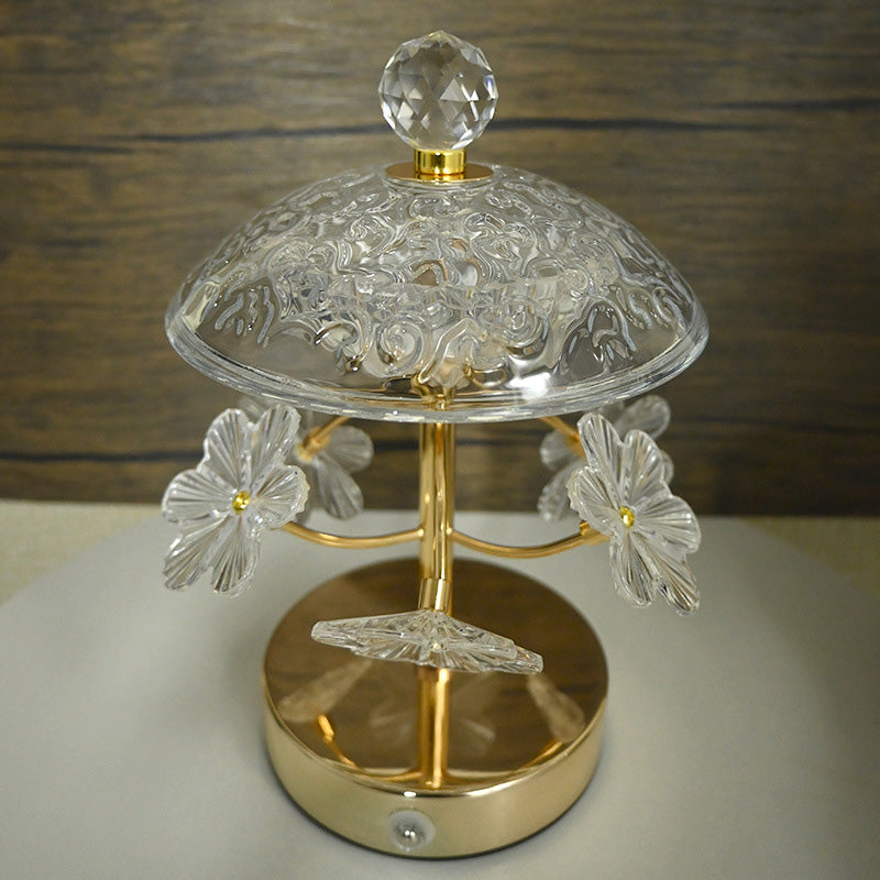 Elegant LED-bordslampa i kristall – blommönster med rund metallfot MILA Sverige