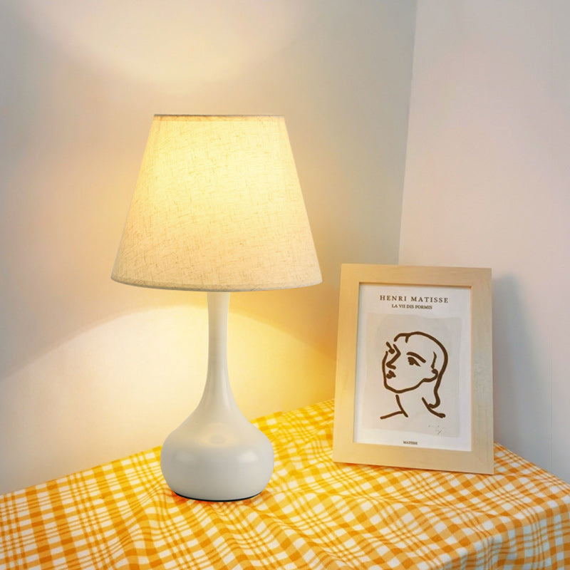 PureGlow Fabric Bordslampa – Minimalistisk elegans, varm atmosfär MILA Sverige