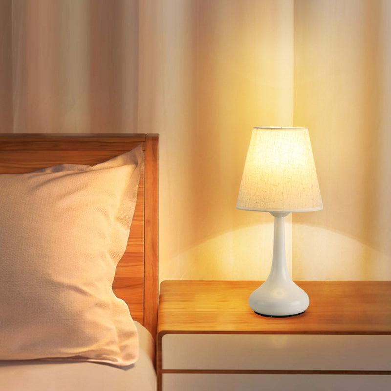 PureGlow Fabric Bordslampa – Minimalistisk elegans, varm atmosfär MILA Sverige