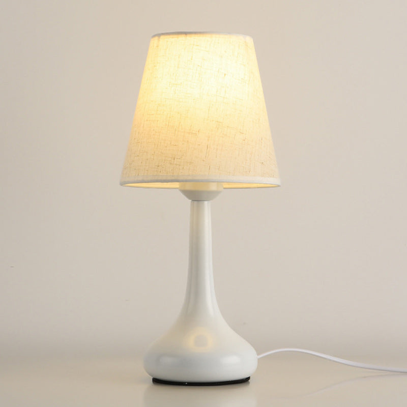 PureGlow Fabric Bordslampa – Minimalistisk elegans, varm atmosfär MILA Sverige