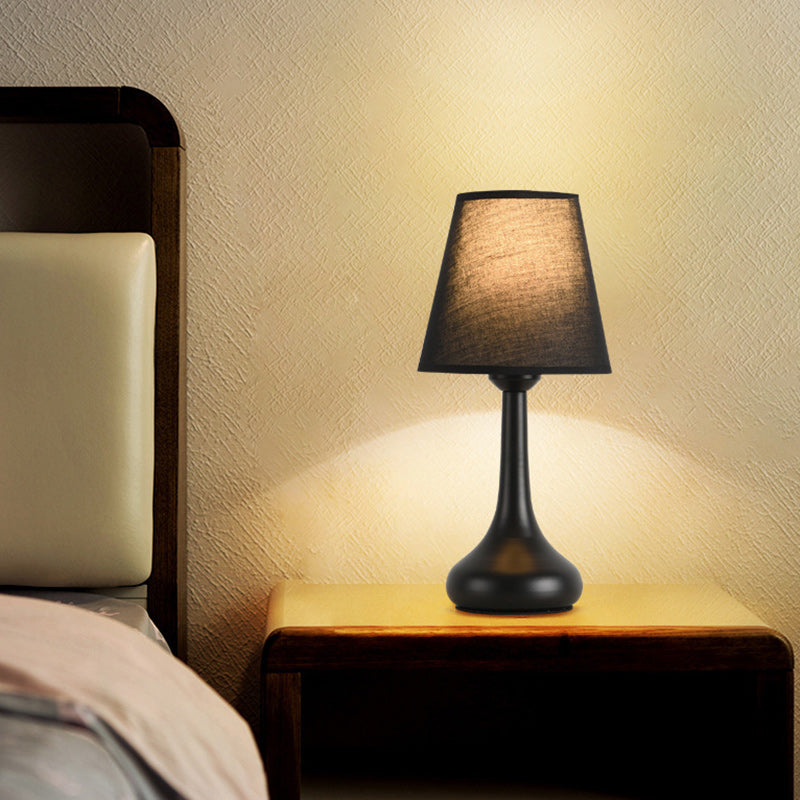 PureGlow Fabric Bordslampa – Minimalistisk elegans, varm atmosfär MILA Sverige