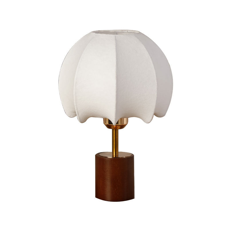 Traditionell kinesisk kupolbordslampa – bladmönster i tyg och trädesign MILA Sverige