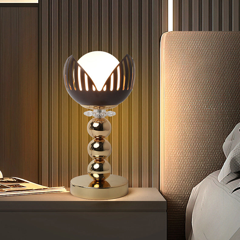 Creative Blossom Orb bordslampa – mjukt LED-ljus MILA Sverige