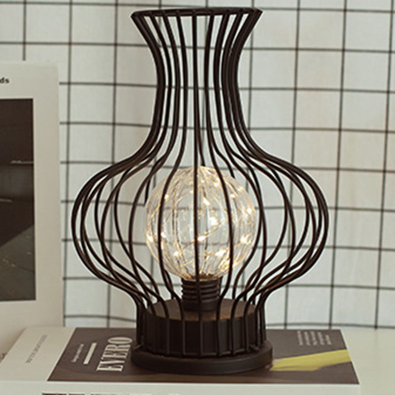 Nordic Hollow Vase LED Bordslampa – Batteridriven metalldesign MILA Sverige