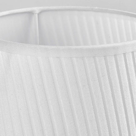 Modern Nordic Touch bordslampa – randig tygskärm och elegant järnfot MILA Sverige