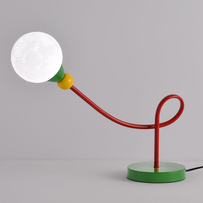 Snygg barnbordslampa med månmotiv - Modern arbetslampa med 1 ljuskälla MILA Sverige