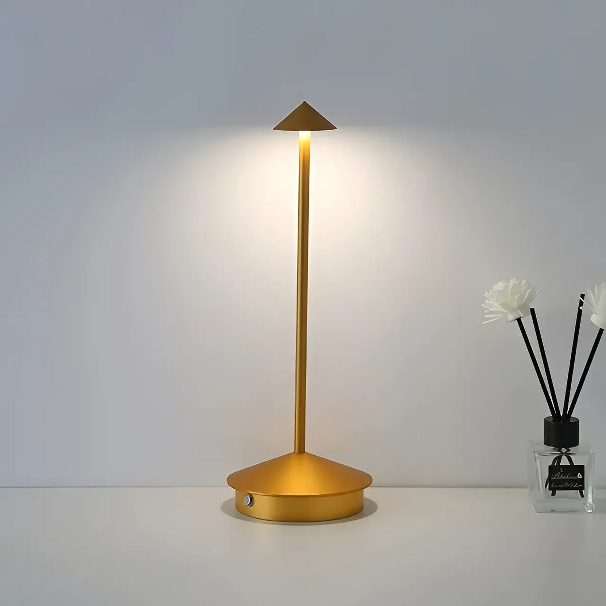 Shanghai Modern Bordslampa - Elegant Svensk Designstil Carvallo