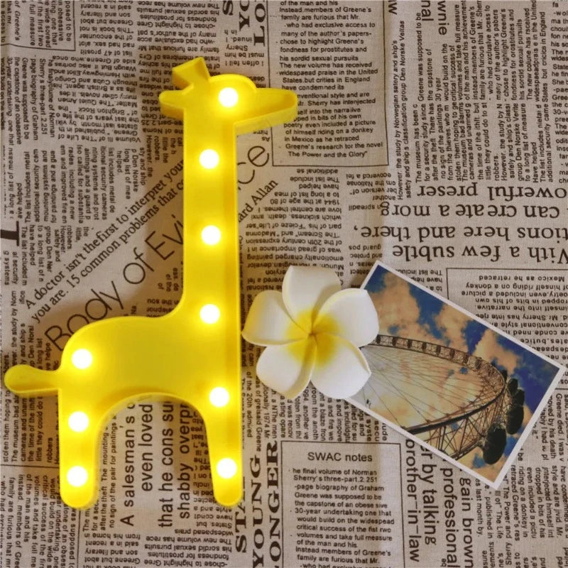 SafariGlow - Djurinspirerad bordslampa för en vild och mysig stämning Carvallo