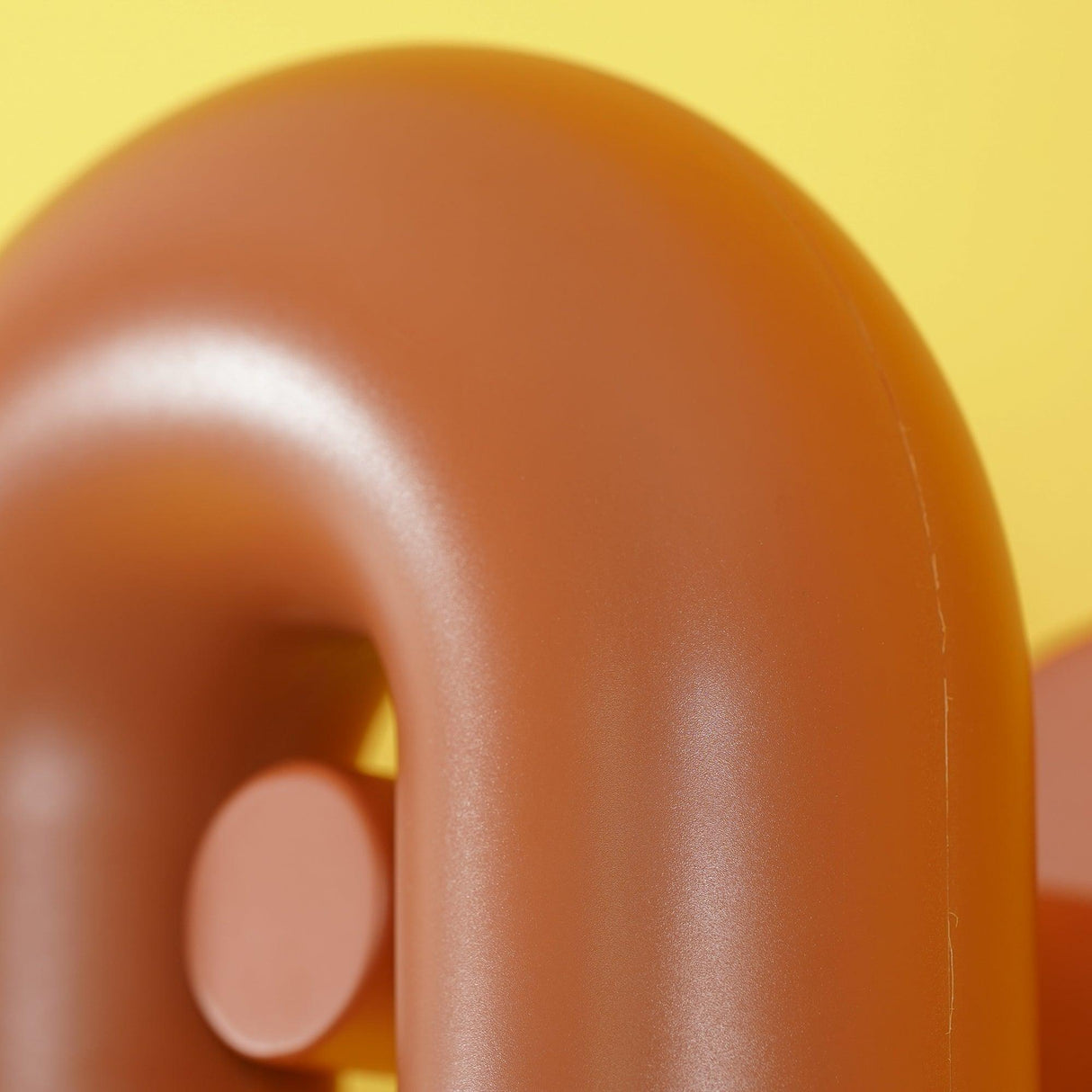 Samtida U-formad Vägglampa Carvallo