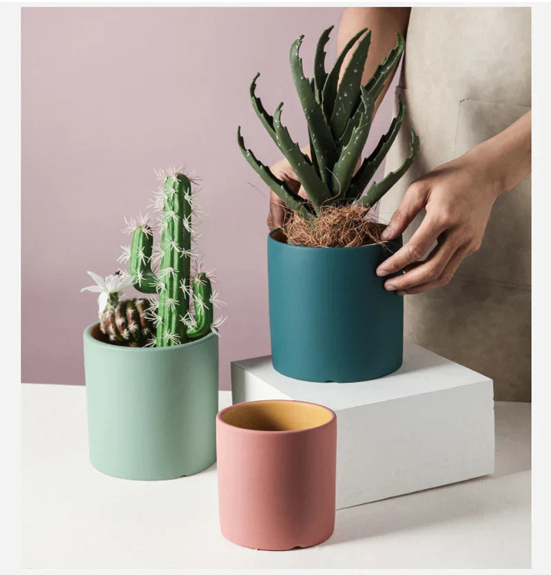 Carvallo – Lyxig Rund Keramisk Blomkruka med Handglaserad Elegans Carvallo