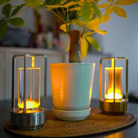 RoyaleGlow Trådlös Kristall Lampa – Nutida & Modern Bord Accent Carvallo