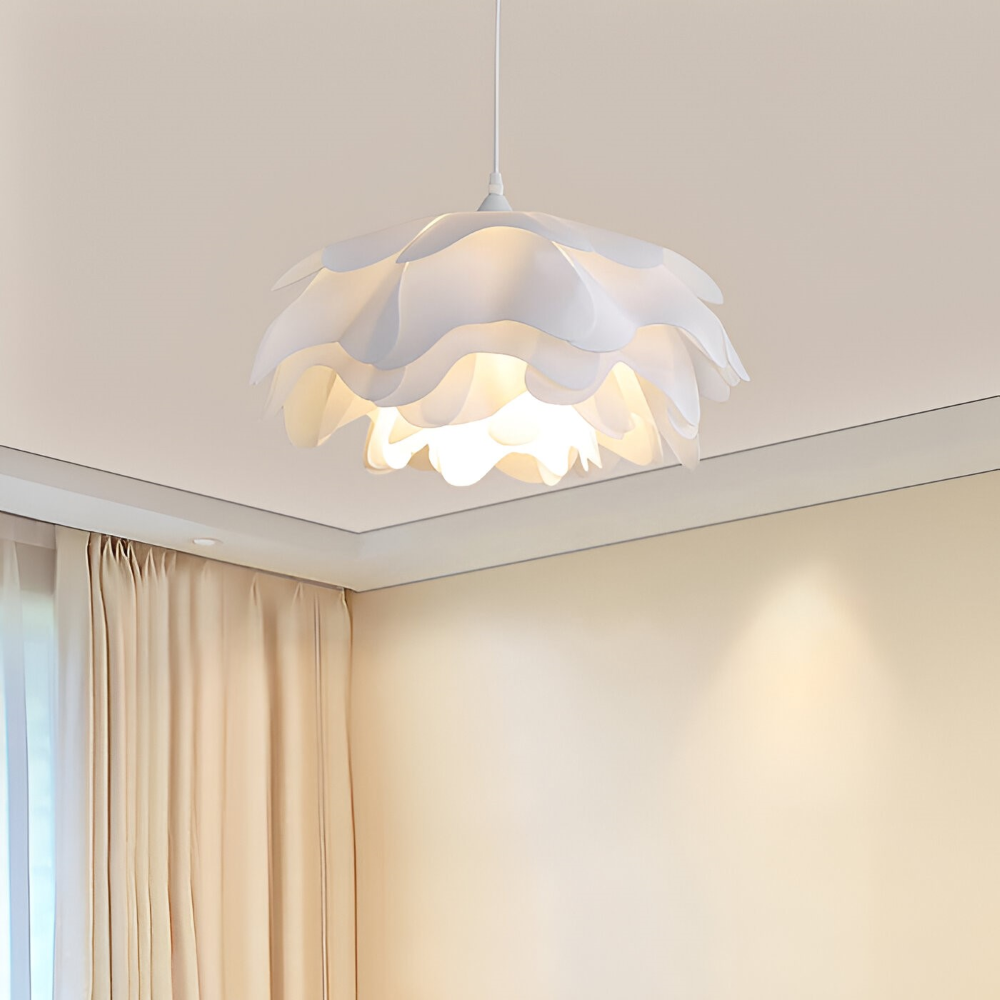 Floria Taklampa – Elegant Lampa med Blombladsliknande Form Hemnix
