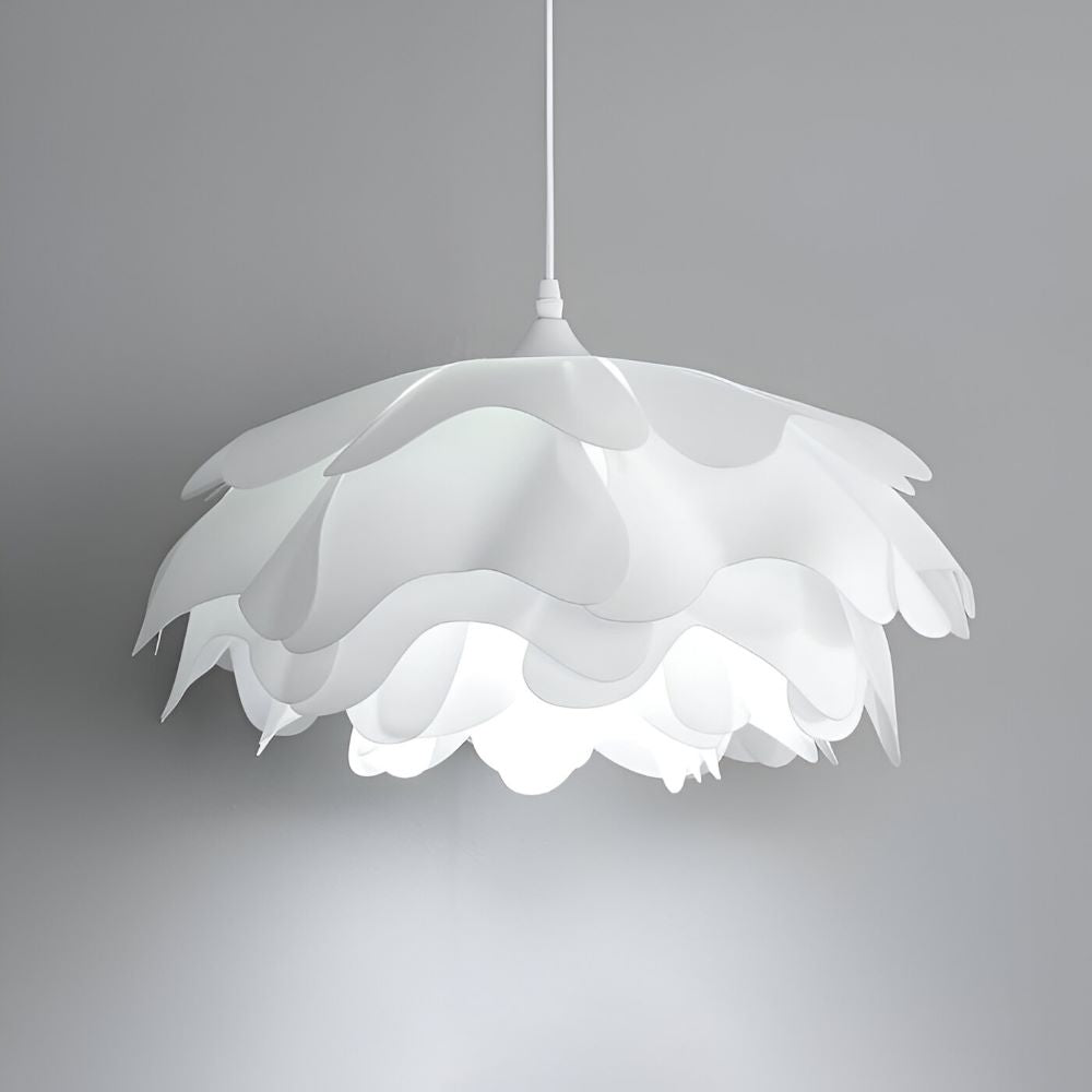 Floria Taklampa – Elegant Lampa med Blombladsliknande Form Hemnix