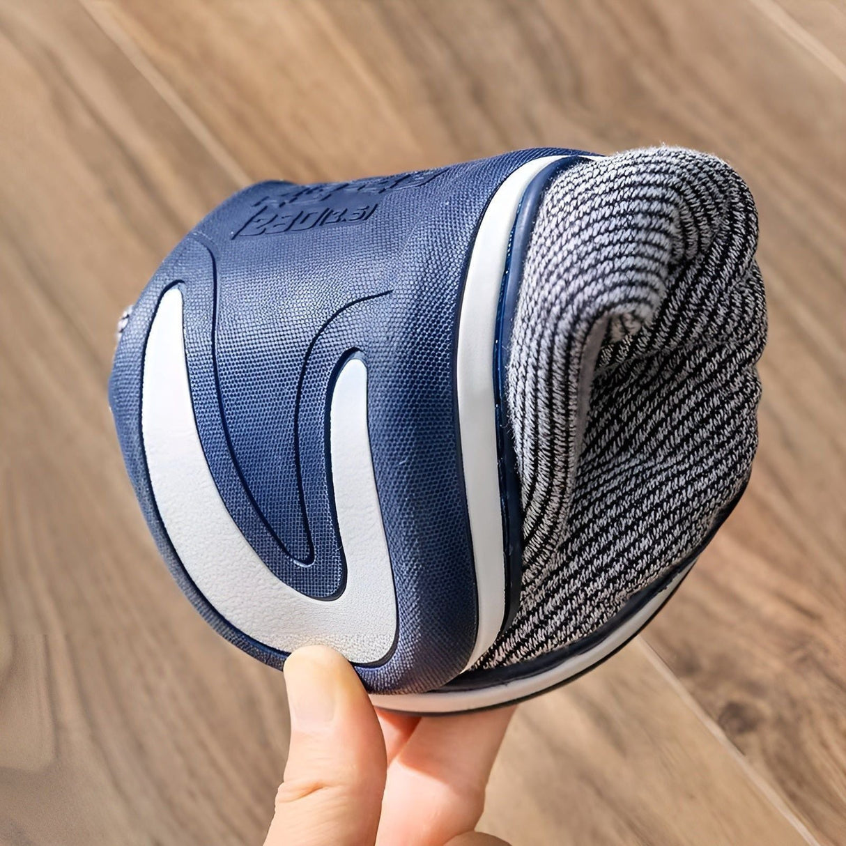 CozyStep Tofflor - Mjuka tofflor för herrar Carvallo