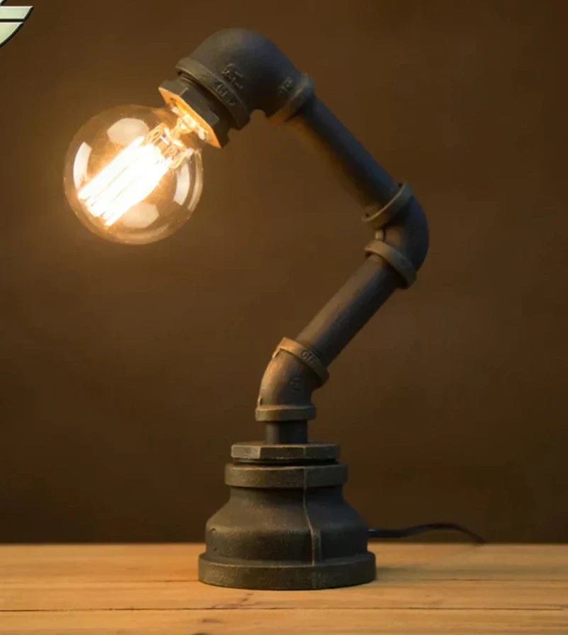 LumiIron – Industriell Retro Bordslampa i Järn, Kreativ Loftlampa i Vintage Stil Carvallo