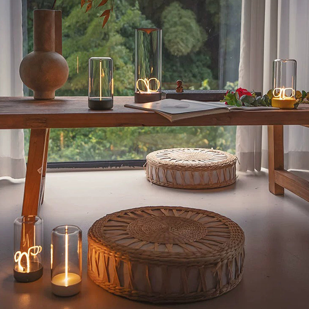 Snygg Magnetisk Mini LED Bordslampa Carvallo