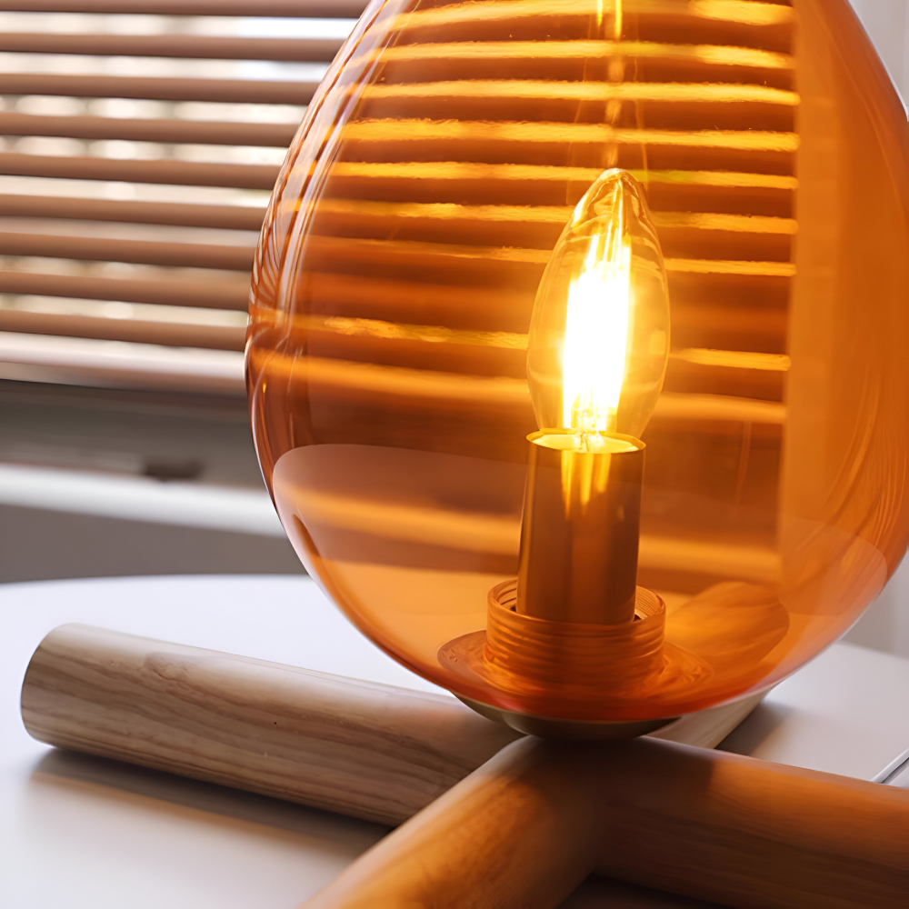 EmberNest Retro Bordslampa – LED Flammeffekt med Träfot Hemnix
