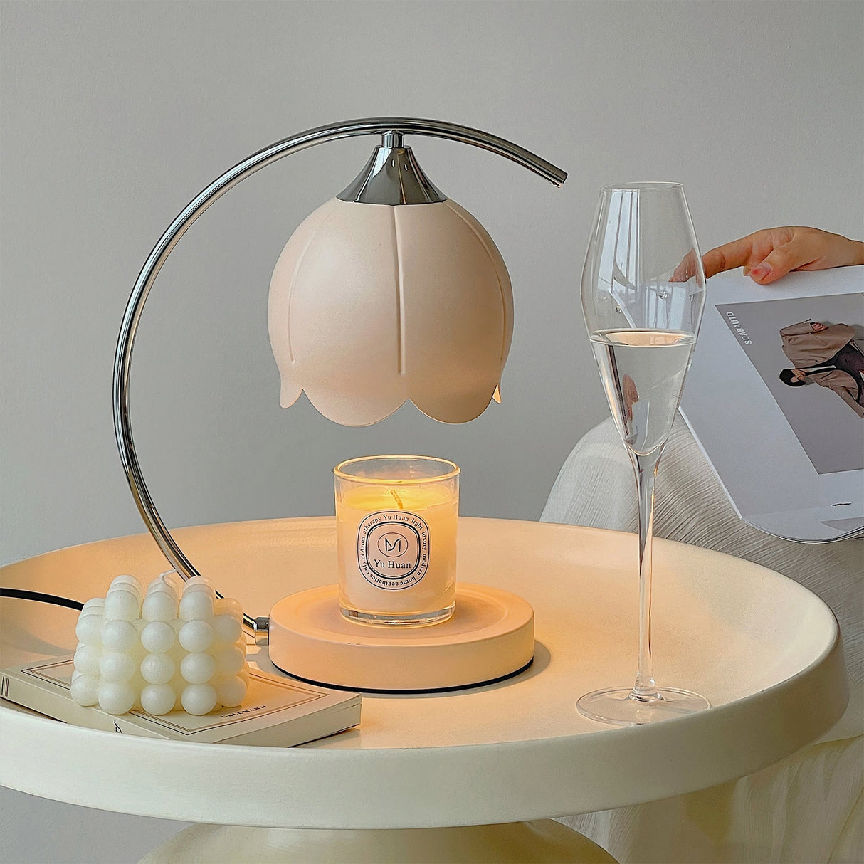 Bordslampa med ljusvaxsmältare Carvallo