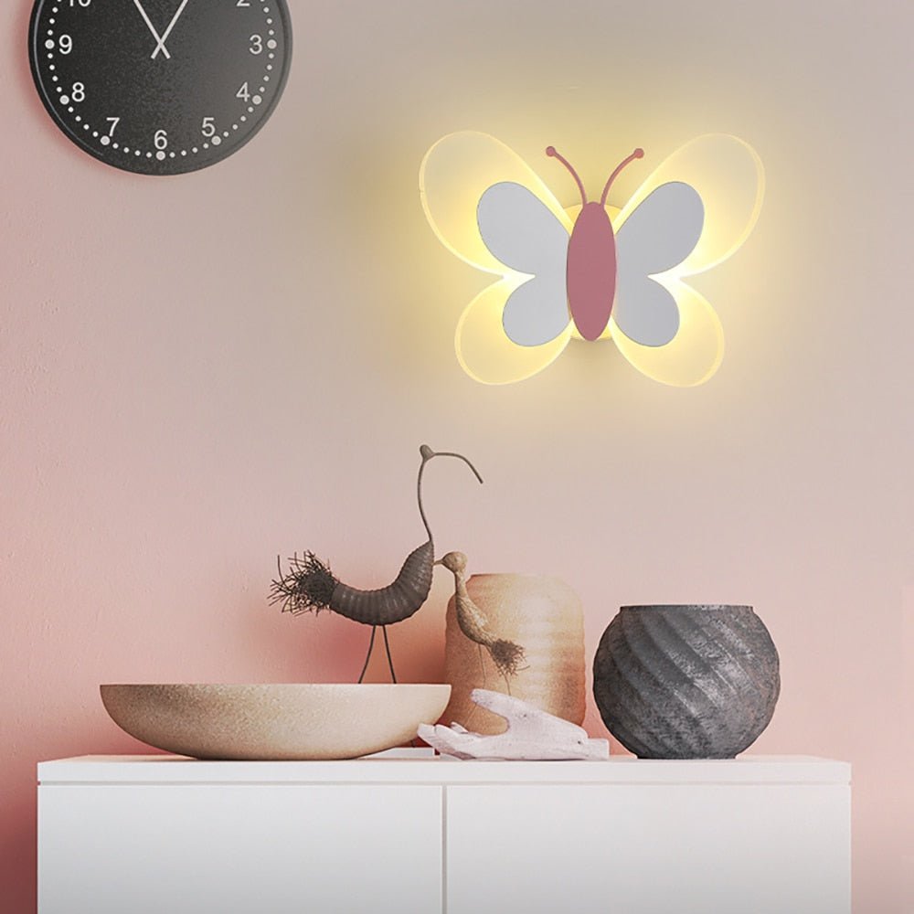 Butterfly Design LED Vägglampa för Elegant Hem Atmosfär Carvallo