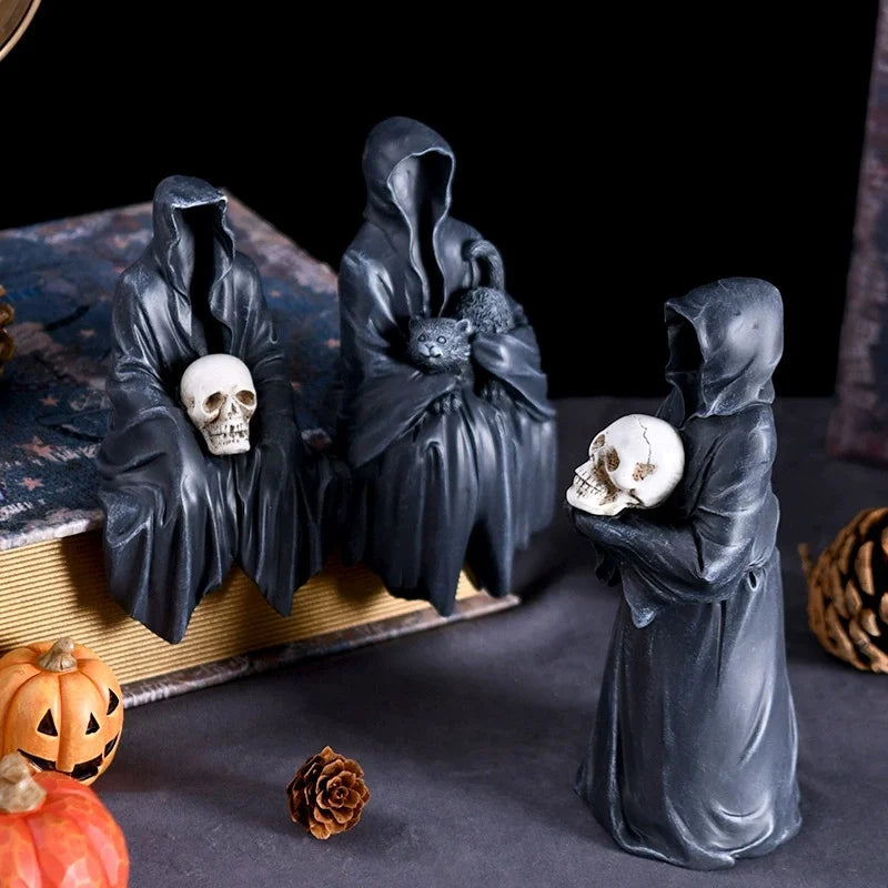 Halloween Grim Reaper Ornamenter Carvallo