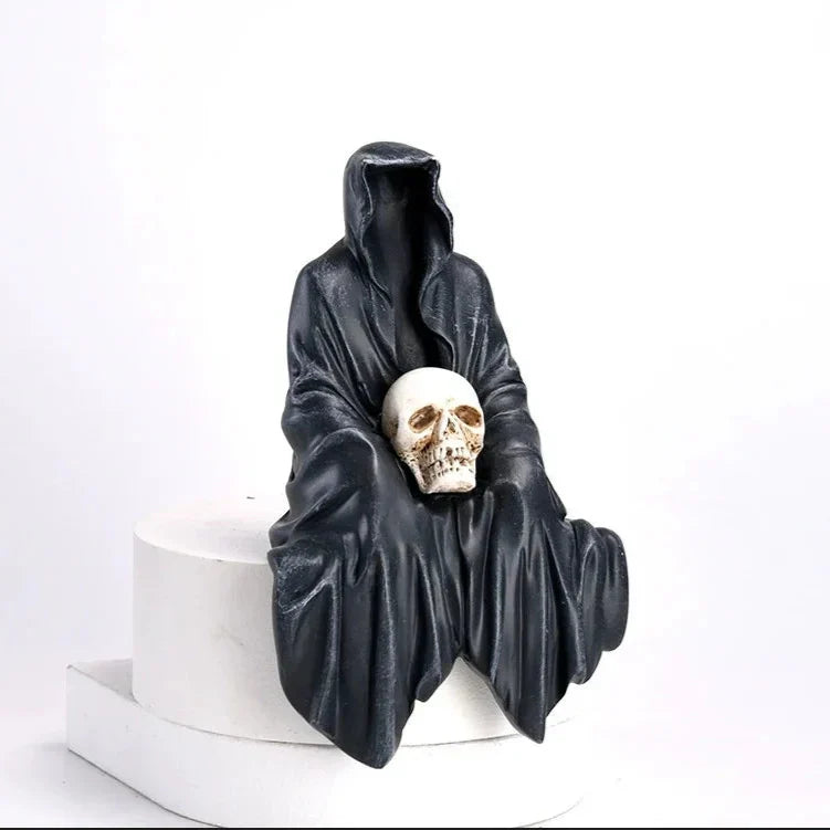 Halloween Grim Reaper Ornamenter Carvallo