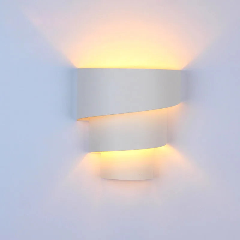 Carvallo – Modern Vägglampa med Elegant LED-design och Diffus Ljus Carvallo