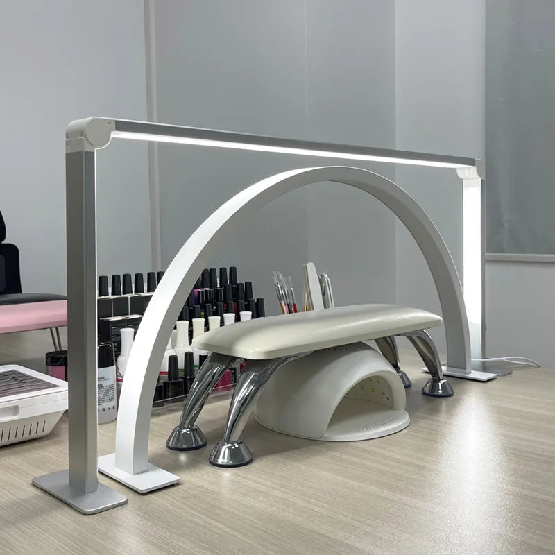 LunaGlow – Halvmåne LED Bordslampa för Kontor och Nagelstudio Belysning Carvallo