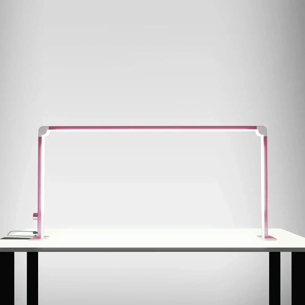 LunaGlow – Halvmåne LED Bordslampa för Kontor och Nagelstudio Belysning Carvallo